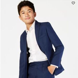 Calvin Klein Blue Boy’s 2 piece suit - like new
